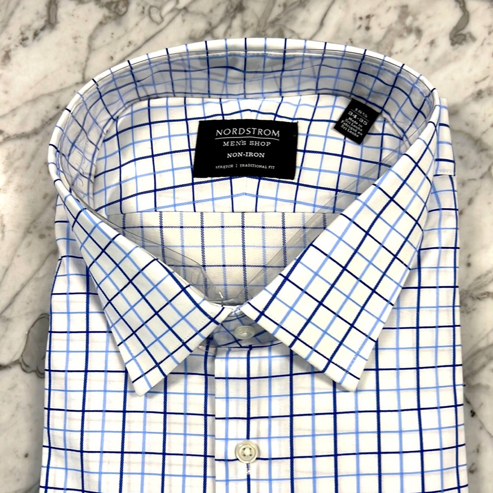 New Nordstrom Dress shirt brand new. 18 1/2 neck. 34/35 sleeve